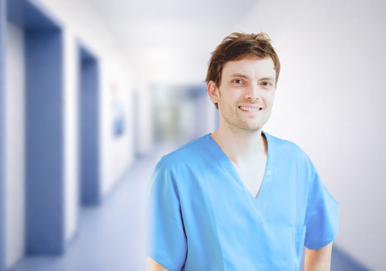 Dr. Armin Simeoni